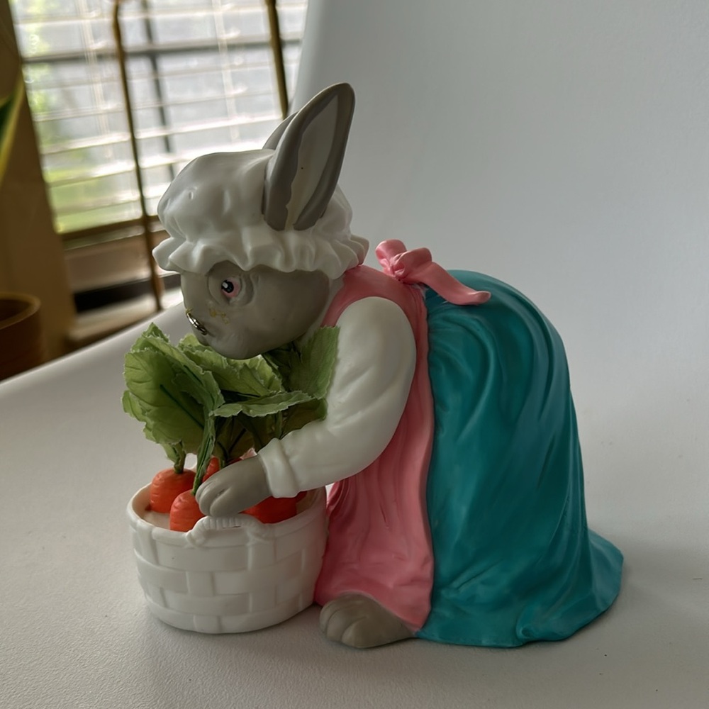 Dept 56 rabbit bunny 1988 carrot patch holding basket carrots Decor figure